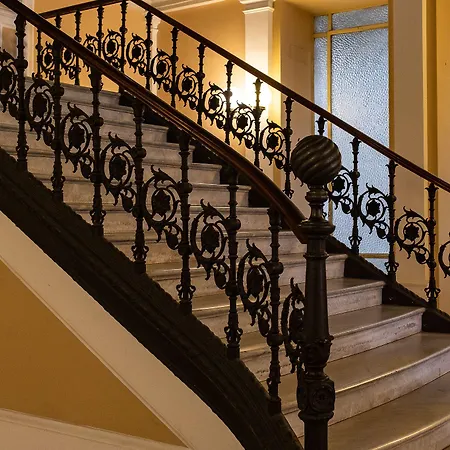 Ξενοδοχείο Youri Il Magnifico 2*